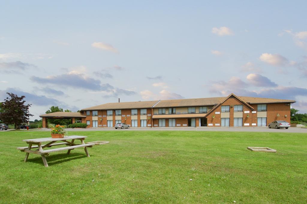 Comfort Inn Cobourg Luaran gambar
